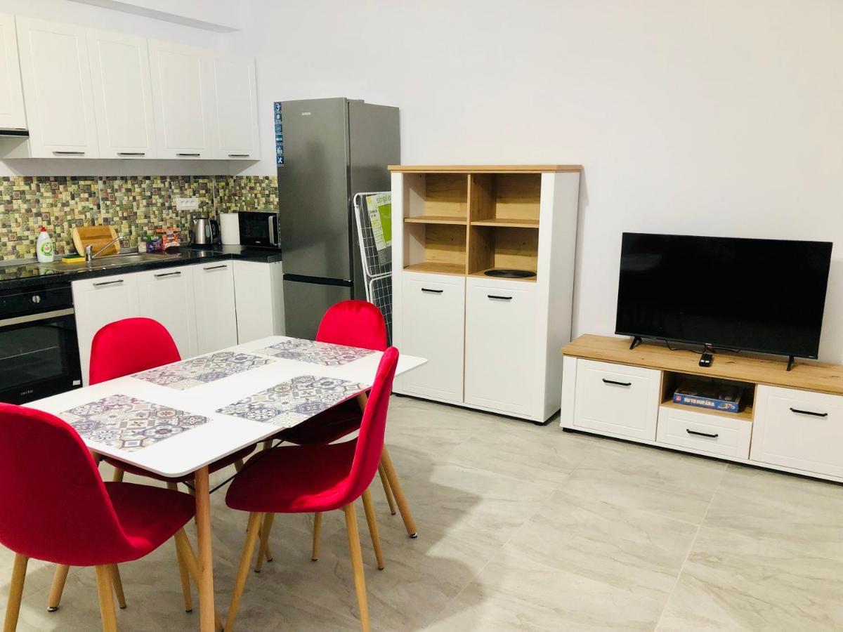 New And Modern Apartments In Villa, Near City Center M36 Τιμισοάρα Εξωτερικό φωτογραφία